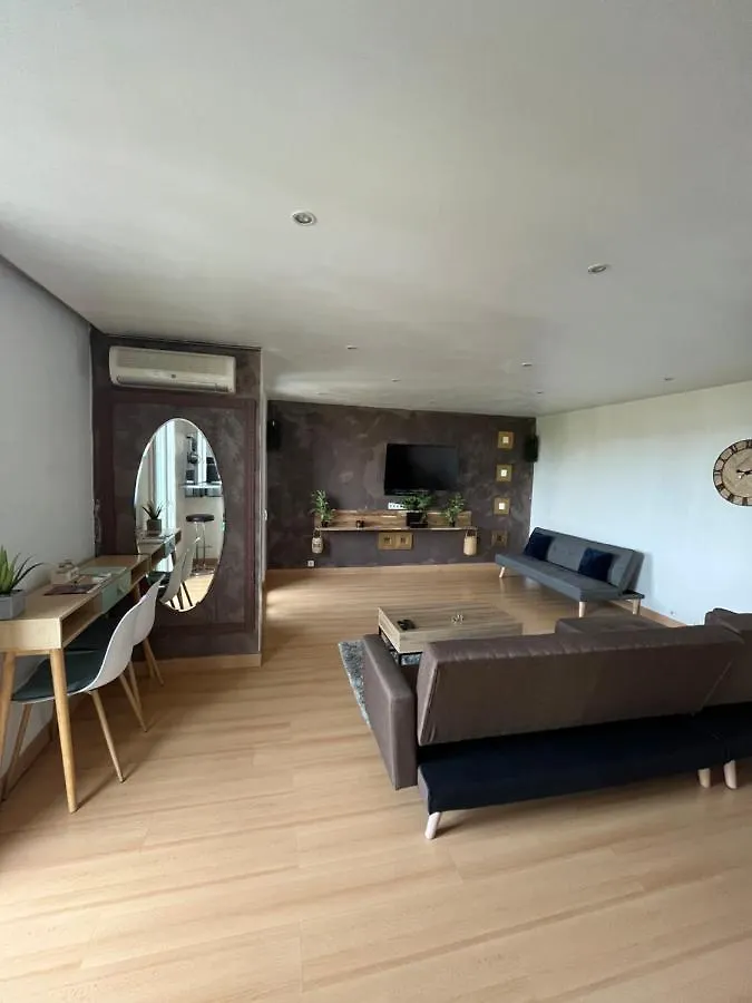 Апартаменты Apt Chic With View On Collines De Marcel Pagnol Wifi Free Parking And Clim Марсель